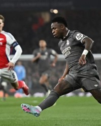 世体：维尼修斯与皇马续约陷入僵局，多家沙特球队已开出高额报价